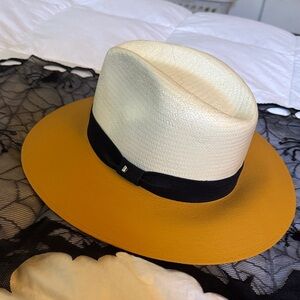 BIURIFUL Somberos Stylish Cream and Gold Fedora Hat